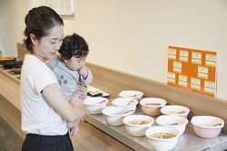 離乳食は月齢別に用意されています