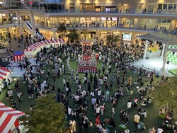 「ラゾーナ川崎プラザで19周年記念イベント！秋祭りやお得なサービスが受けられる特典も」の写真