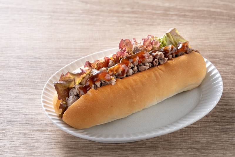 「牛タン＆和牛のとうほくドッグ」（850円）