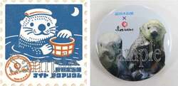 左から「オリジナルステッカー」、「缶バッジ」