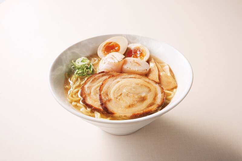 特製全部乗せ琥珀ラーメン（1杯）1,850円〈各日200点限り〉
