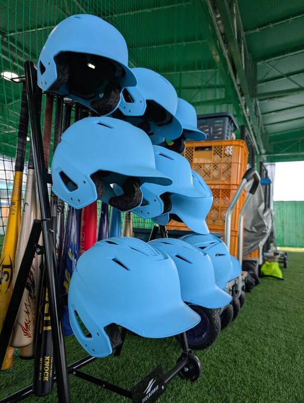 ボールやバット、ヘルメットもレンタル可能