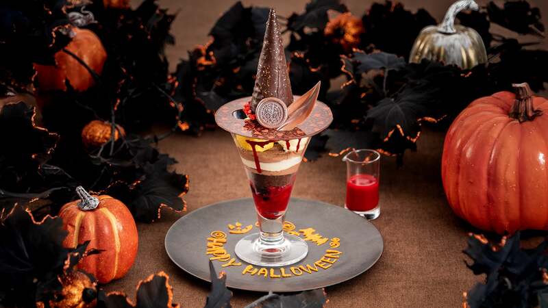 魔女のハロウィーンベリーパフェ 2,800円