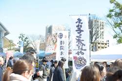 「全国のご当地鍋が大集合！静岡市で鍋まつりが初開催！　子供が喜ぶ体験エリアも充実」の写真