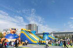 「親子でハロウィン運動会！有明ガーデンで「ありハロ2025」開催　子供向けイベント多数」の写真