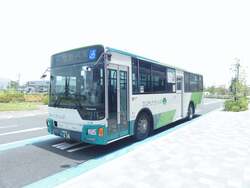 「愛知県豊橋市で20台以上のはたらくくるまと公共交通が大集合するファミリーイベント！」の写真