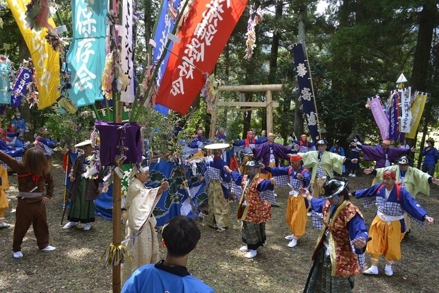 荒踊奉納（ごかせ観光協会）