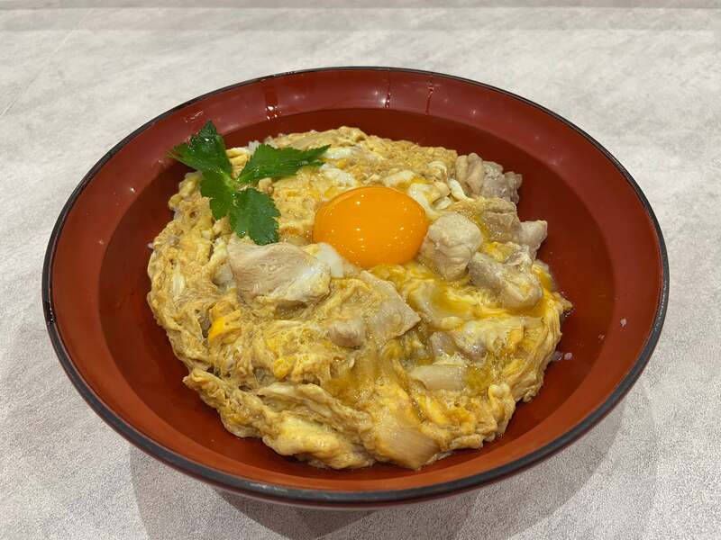 釜たけうどん　三田親子丼「特選　親子丼」（1,330円）