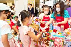 「茨城県阿見町のアウトレットでキッズフリマ初開催　ハロウィーンイベントも！」の写真