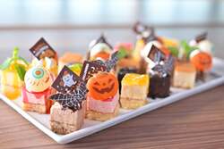 「神戸ポートタワーホテルで北海道グルメとハロウィンが楽しめる秋のバイキング開催！」の写真