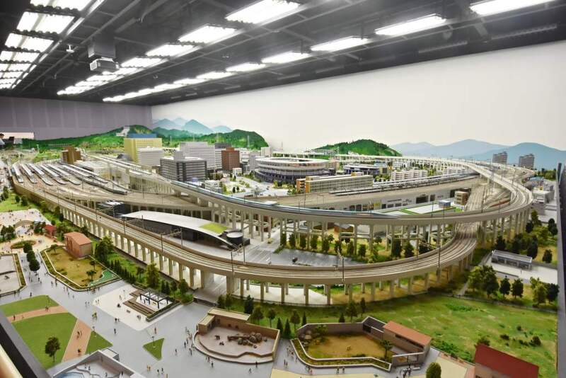 日本最大級の鉄道模型ジオラマには、博物館学芸員が選んだ「推し車両模型展示」も