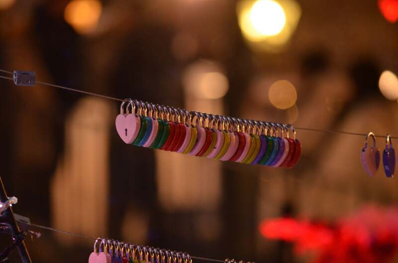 大切な人とハートのアーチに愛の鍵をロック。  【Love Lock】　1,000円