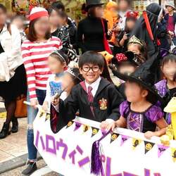 「多摩川ハロウィンフェスタが初開催！　仮装ごみ拾い、映画、スポーツなどイベント多数」の写真