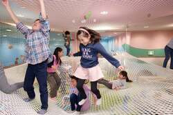 「愛知県岡崎市に子供がひとりでも遊べるスキッズガーデンがオープン！」の写真