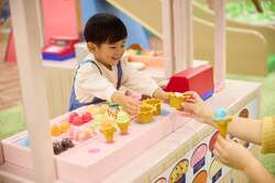 「愛知県岡崎市に子供がひとりでも遊べるスキッズガーデンがオープン！」の写真