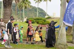 「湘南リビエラ逗子マリーナでハロウィンイベント開催！　親子で楽しむ仮装パレード」の写真