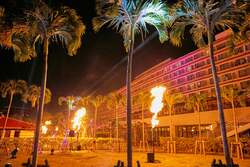 「沖縄でレーザーショーのカウントダウン！　年末年始の特別イベント」の写真