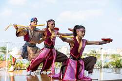 「沖縄でレーザーショーのカウントダウン！　年末年始の特別イベント」の写真