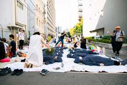 「神田で300畳の畳が敷かれる路上実験イベント開催」の写真