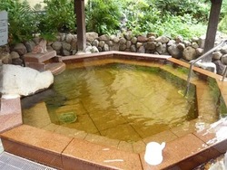 「【2025年秋】大阪のスーパー銭湯＆温泉11選｜秋にぴったり＆一日中親子で楽しめる」の写真