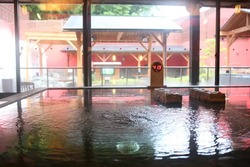 「【2025年秋】大阪のスーパー銭湯＆温泉11選｜秋にぴったり＆一日中親子で楽しめる」の写真