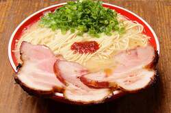 「北海道から福岡まで全国のご当地ラーメンが集結！「御殿場ラーメンフェスタ2025」開催」の写真