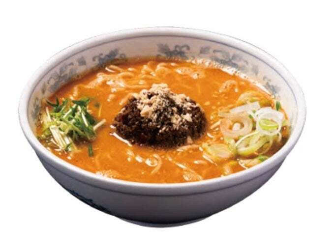 かほく冷たい肉そば研究会（河北町）  かほく冷たい肉そば（冷・温）  価格：500円（ミニサイズ）  キリリと冷やしたコシの強い田舎そば、鶏肉だしの甘じょっぱく冷たいタレに、親鶏のチャーシューと小口に刻んだネギをのせた郷土の味。