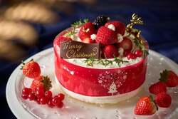 「願いを込めたランタンが夜空を舞う！千葉リソルの森でクリスマス限定イベント」の写真