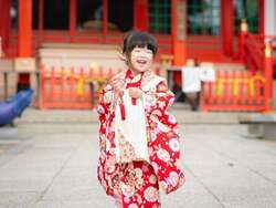 「神戸のホテルで七五三をお祝い！大人2名で子供1名の料理が無料の特別プラン登場」の写真