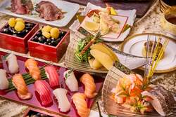 「ウェスティン都ホテル京都で新春バイキング　太鼓体験や抽選会で新年をお祝い」の写真