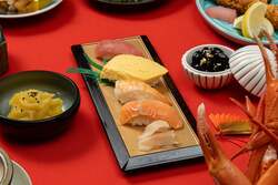 日本の正月らしい彩り豊かなラインナップでご用意