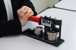 缶バッジづくりイメージ