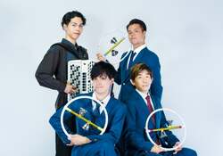 「音楽が色になる！　AIが演奏を可視化するKITTE名古屋のクリスマス体験」の写真