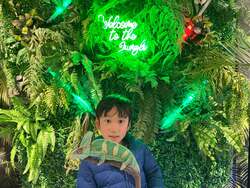 「福岡市の複合施設で冬休み限定の生きものフェスタ　小動物ふれあいや縁日も楽しめる」の写真