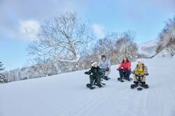 「北海道占冠村の「リゾナーレトマム」で子供の成長に合わせた冬のアクティビティ体験！」の写真