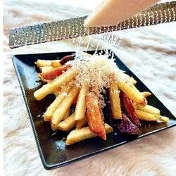 「さいたま新都心で入場無料のクリスマスマーケット開催！80種類以上のグルメと雑貨」の写真