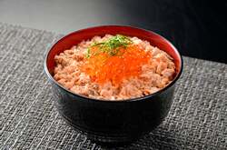 「知床の漁師が札幌に集結！鮭いくら丼100食無料提供も「鮭漁師祭り」チカホで開催」の写真