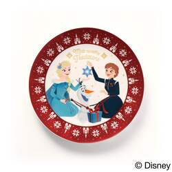 「平日クリスマスはディズニーのミールキットで！　手軽に華やかな食卓を親子で楽しもう」の写真