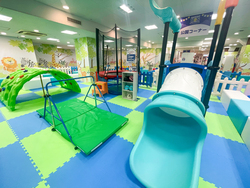 「東京浅草の室内遊び場リニューアル！　駅直結でアクセス抜群＆セルフ写真館も無料」の写真