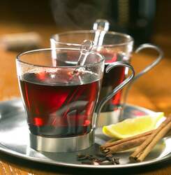 「サンタも登場！名古屋栄でクリスマスマーケット開催　エリア拡大でさらに楽しく」の写真