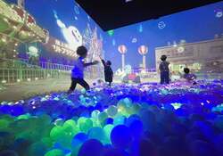 「全国リトルプラネットで人気No.1アトラクションがリニューアル　没入型の新体験！」の写真