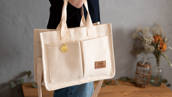 「ウェンディーズの福袋「ハッピーバッグ2026」が登場！店頭予約は11月20日から」の写真