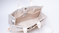 「ウェンディーズの福袋「ハッピーバッグ2026」が登場！店頭予約は11月20日から」の写真