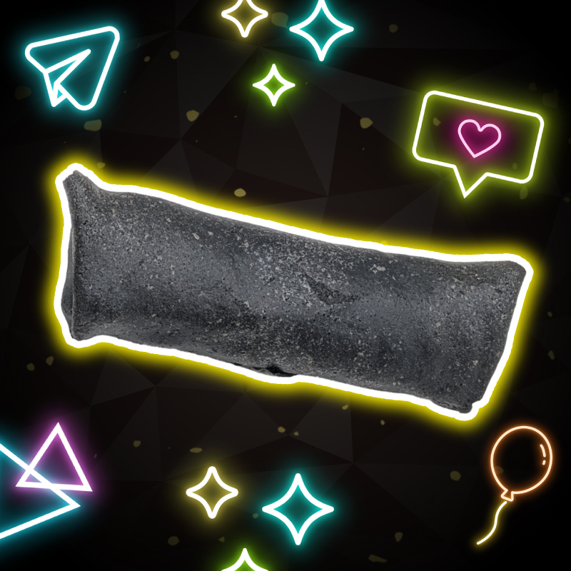 「黒いすき焼き春巻き」139円（税別）