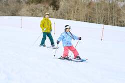 「福島・磐梯町でスキーデビュー応援プラン登場！　家族で安心の2泊3日」の写真