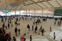 「【2025-2026】関東のアイススケート場おすすめ16選　冬季期間限定から通年までを厳選」の写真