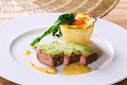 宮崎和牛の香草パン粉焼き