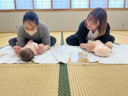 ベビーマッサージ