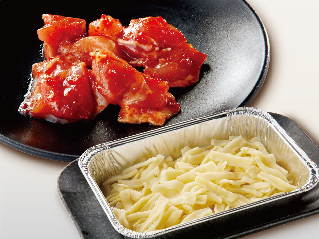 「春川(チュンチョン) 旨辛チーズタッカルビ」