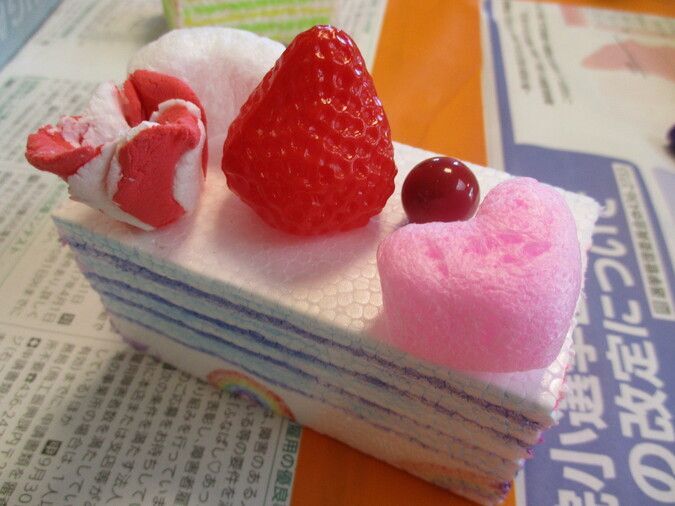 発泡スチロールケーキ工作！